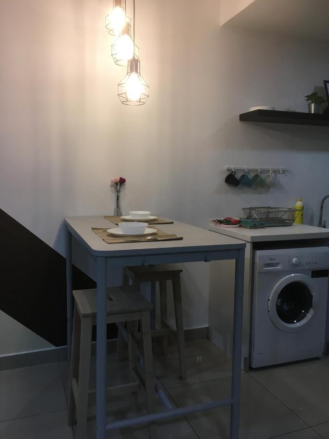 Warm Stay At Trefoil Setia Alam Εξωτερικό φωτογραφία