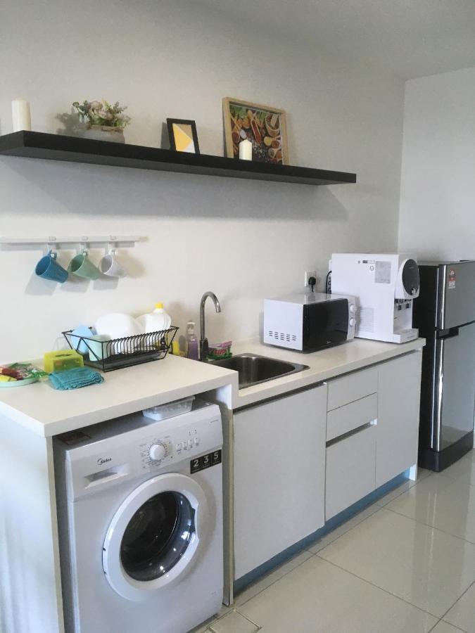 Warm Stay At Trefoil Setia Alam Εξωτερικό φωτογραφία
