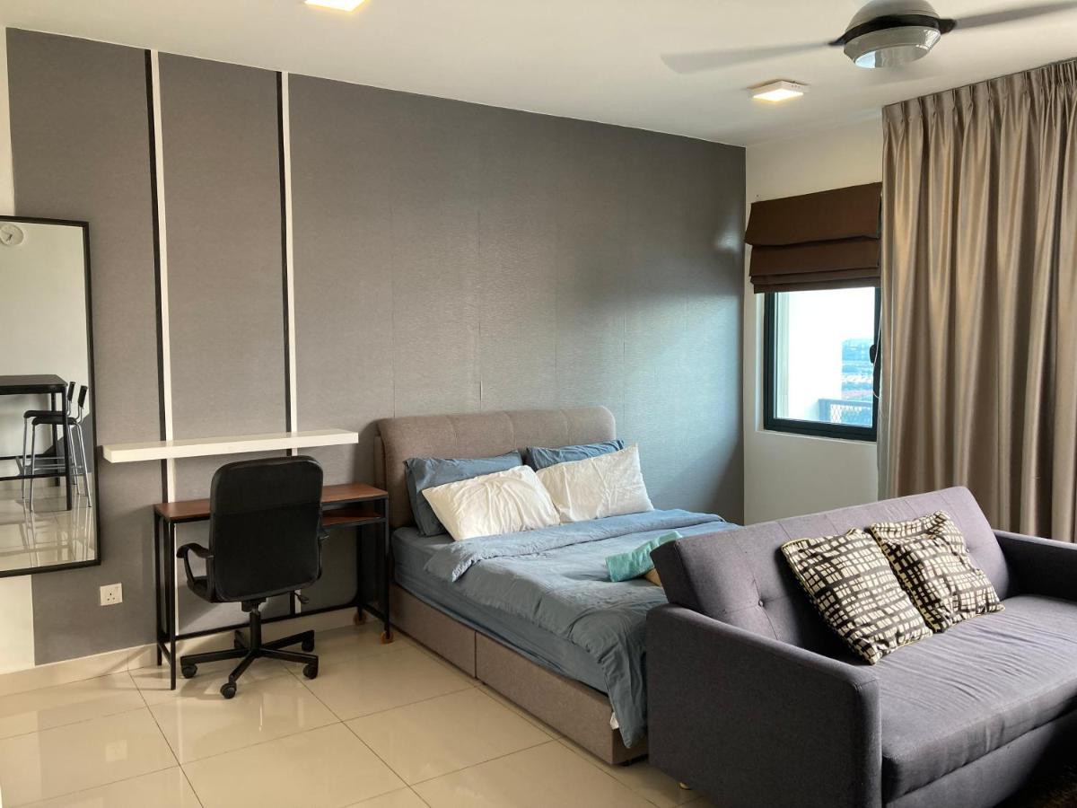 Warm Stay At Trefoil Setia Alam Εξωτερικό φωτογραφία