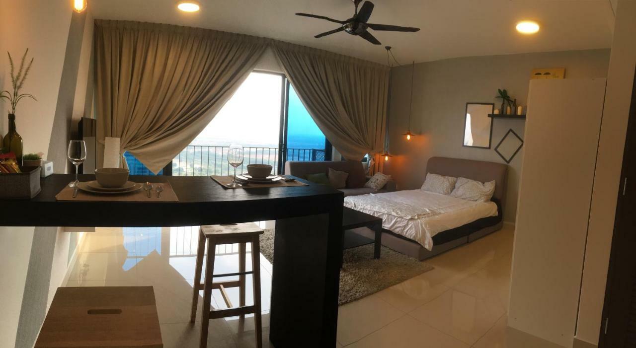 Warm Stay At Trefoil Setia Alam Εξωτερικό φωτογραφία