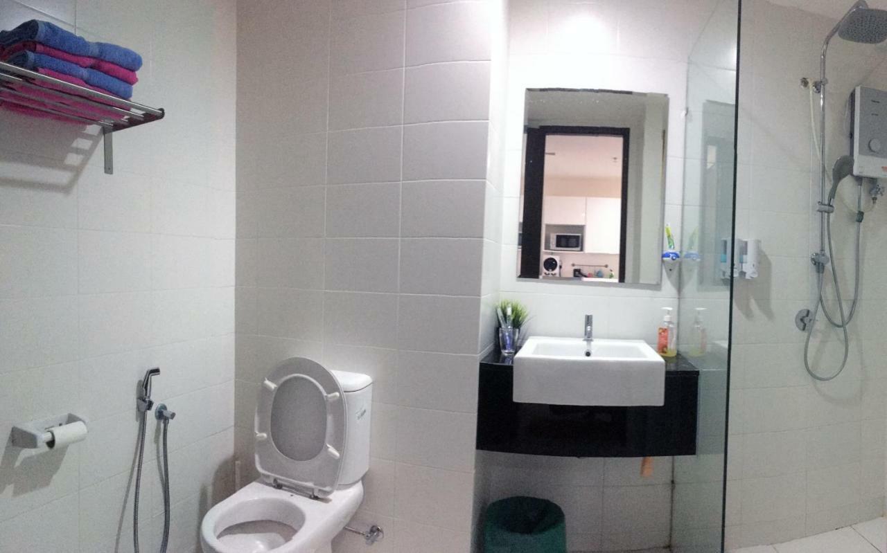 Warm Stay At Trefoil Setia Alam Εξωτερικό φωτογραφία